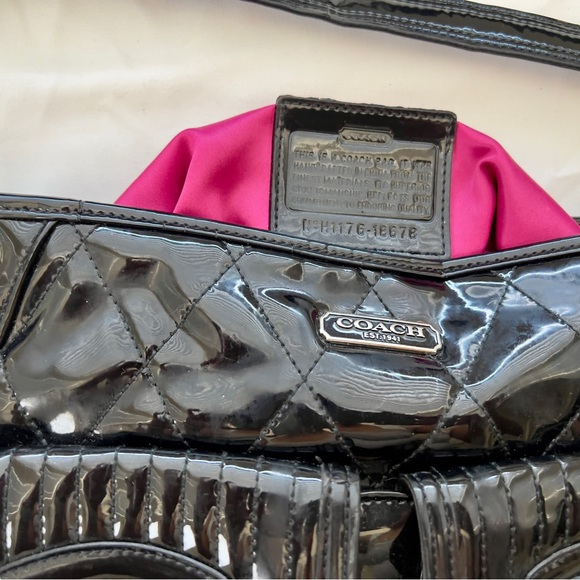 COACH 18678 Poppy Liquid Gloss Shoulder Purse Bag Quilted  Pre-owned. - Picture 11 of 14